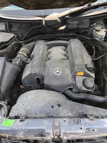 Mercedes E 240 1997, 260,000 km - 2.4 л - Bakı