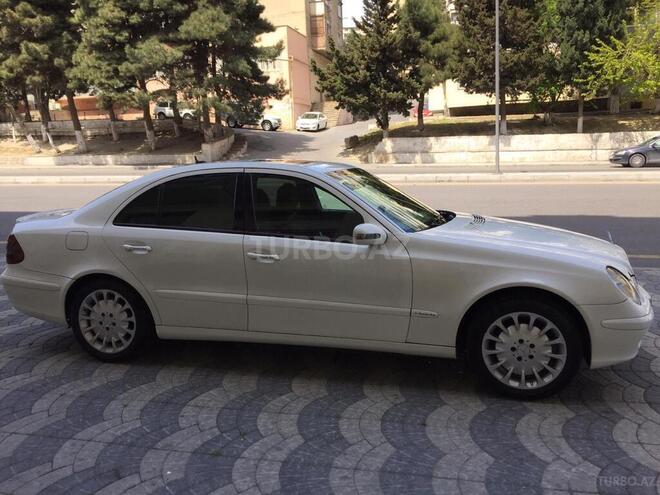 Mercedes E 220 2005, 313,000 km - 2.2 l - Bakı