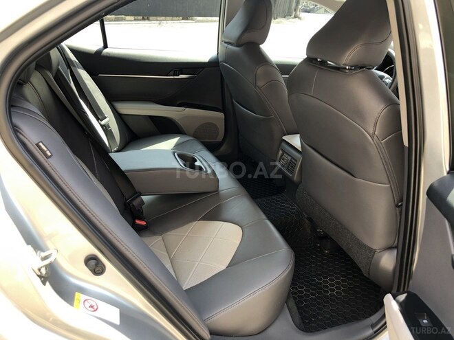 Toyota Camry 2018, 13,700 km - 2.5 л - Bakı