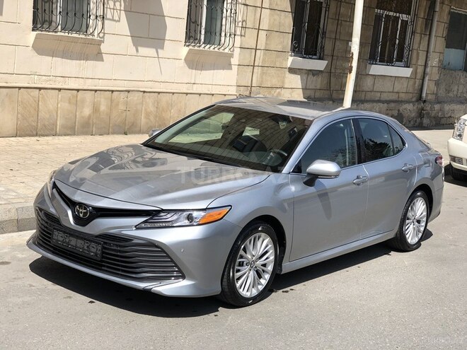 Toyota Camry 2018, 13,700 km - 2.5 л - Bakı