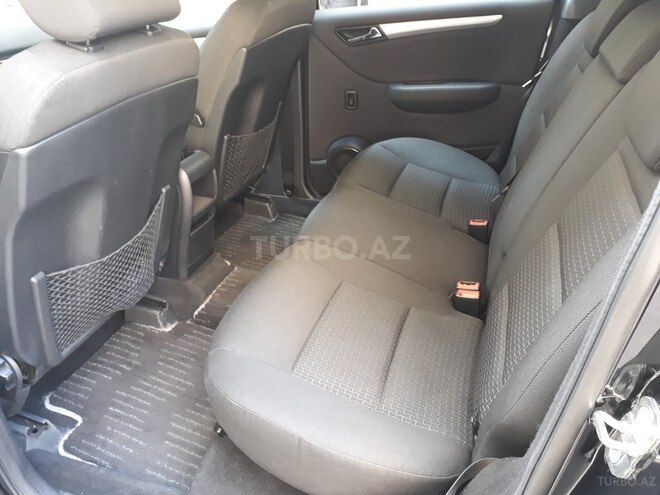 Mercedes B 180 2010, 102,500 km - 1.7 l - Bakı