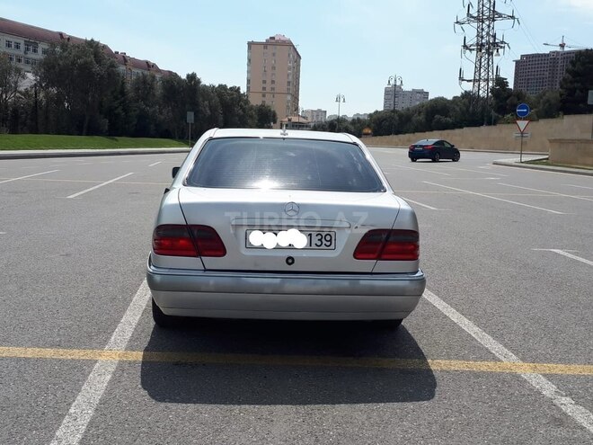 Mercedes E 230 1995, 400,000 km - 2.3 l - Bakı
