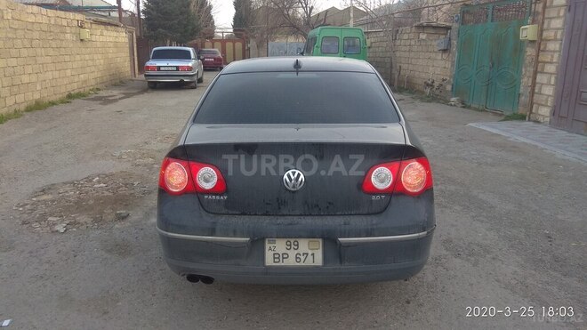 Volkswagen Passat 2005, 245,000 km - 2.0 l - Sumqayıt