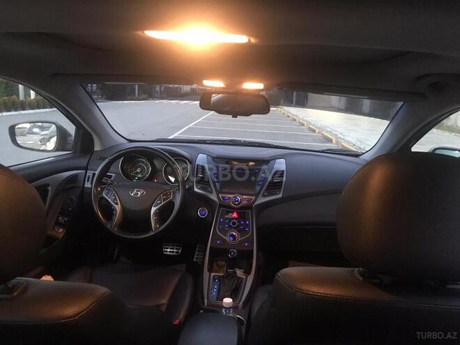 Hyundai Elantra 2015, 66,800 km - 2.0 л - Bakı