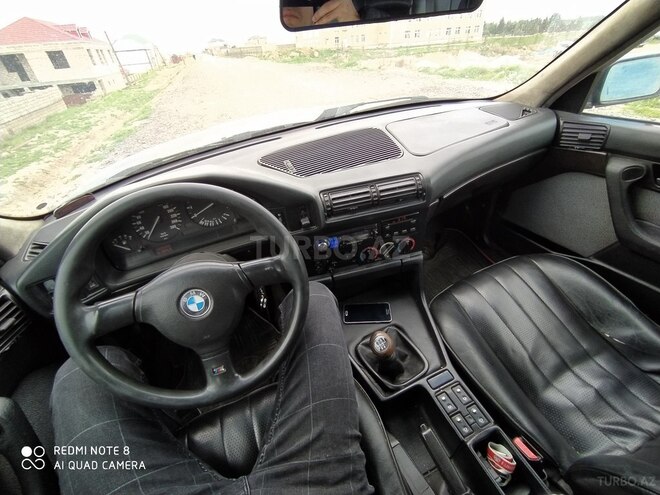 BMW 520 1992, 225,000 km - 2.0 l - Bakı