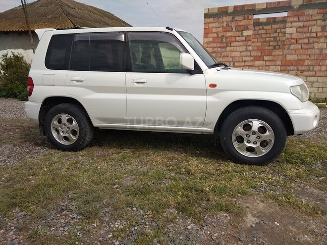 Mitsubishi Pajero io 2000, 180,000 km - 1.8 л - Bakı