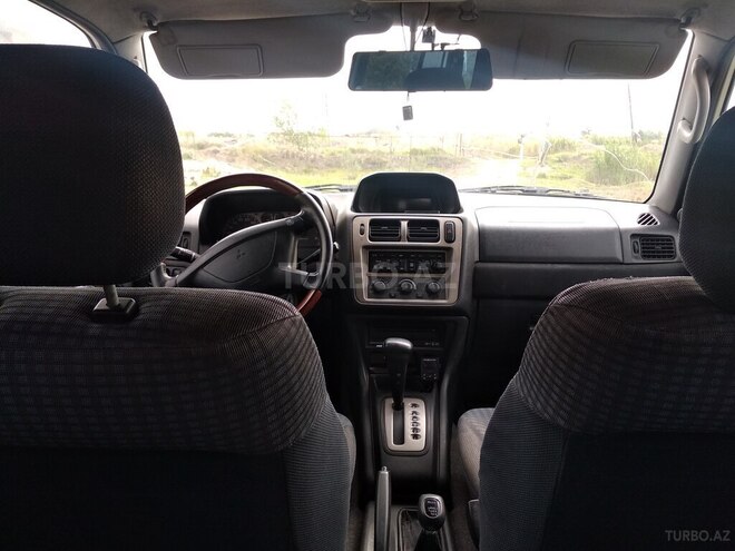 Mitsubishi Pajero io 2000, 180,000 km - 1.8 л - Bakı