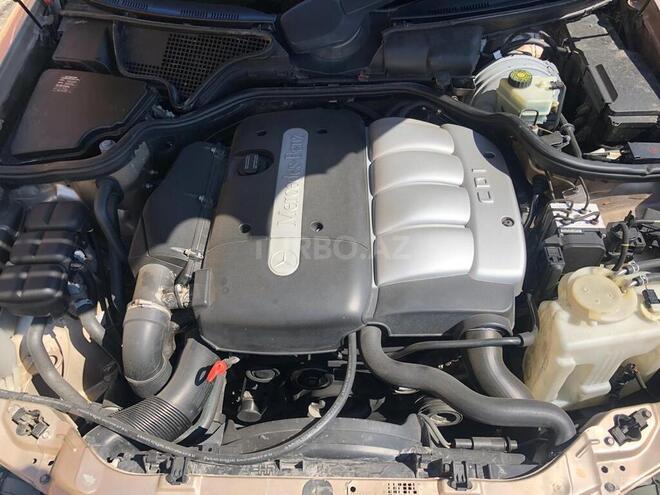 Mercedes E 220 2000, 300,000 km - 2.2 l - Bakı