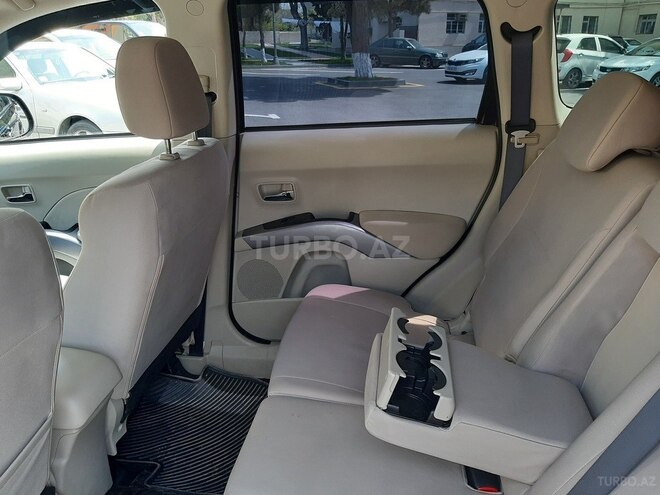 Mitsubishi Outlander 2011, 147,000 km - 2.4 l - Bakı