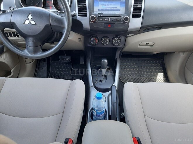 Mitsubishi Outlander 2011, 147,000 km - 2.4 l - Bakı