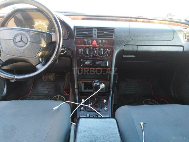 Mercedes C 230 1999, 215,997 km - 2.3 l - Bakı