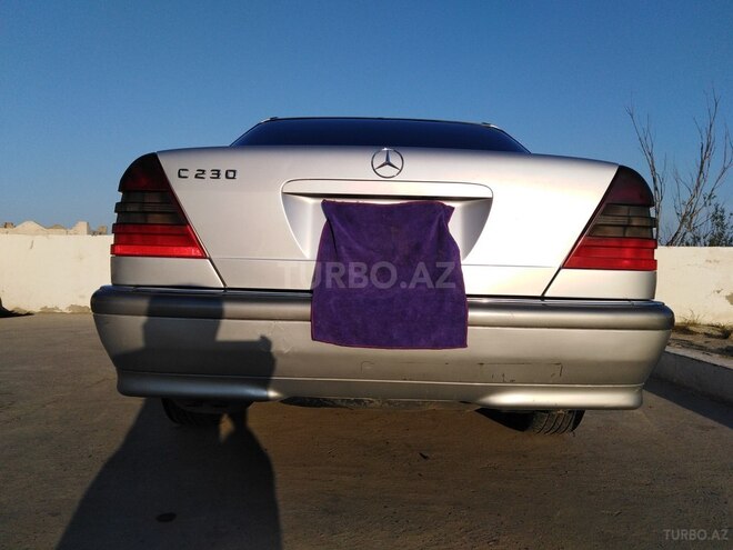 Mercedes C 230 1999, 215,997 km - 2.3 l - Bakı