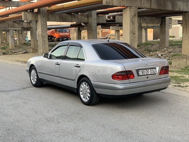 Mercedes E 240 1998, 340,000 km - 2.4 l - Bakı