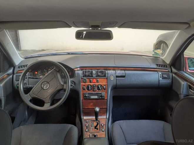 Mercedes E 200 1999, 325,000 km - 2.0 l - Xırdalan