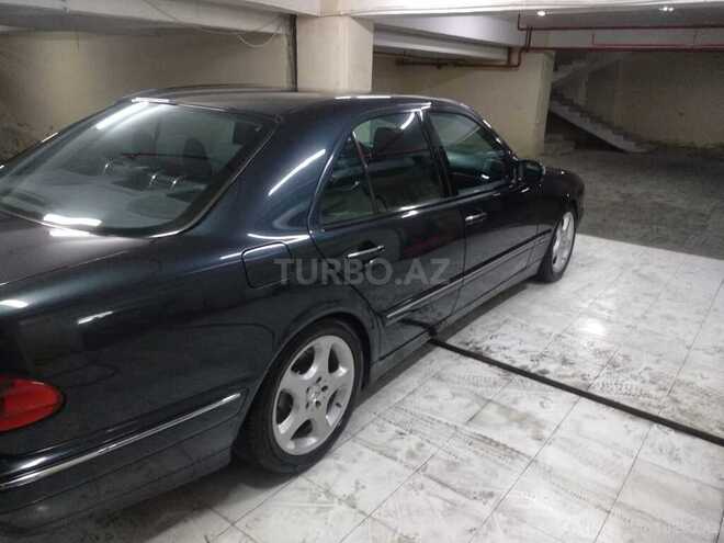 Mercedes E 240 2000, 221,450 km - 2.4 л - Bakı