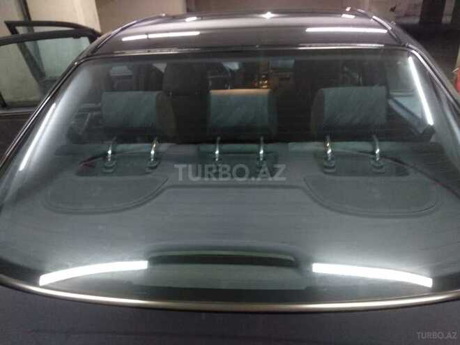 Mercedes E 240 2000, 221,450 km - 2.4 л - Bakı