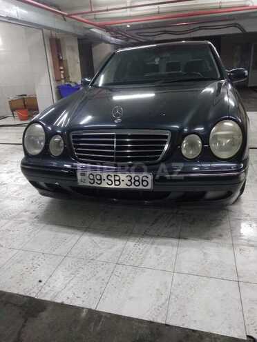 Mercedes E 240 2000, 221,450 km - 2.4 л - Bakı