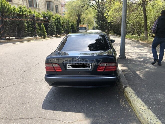 Mercedes E 200 1999, 300,000 km - 2.0 л - Bakı