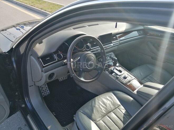 Audi A8 2003, 312,000 km - 4.2 l - Bakı