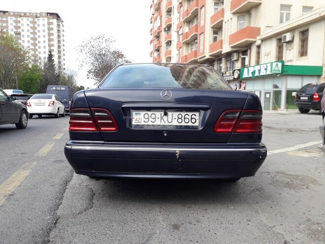 Mercedes E 220 2000, 400,000 km - 2.2 l - Bakı
