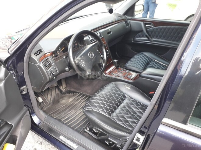 Mercedes E 220 2000, 400,000 km - 2.2 l - Bakı
