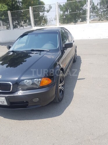 BMW 320 2001, 174,000 km - 2.2 л - Bakı