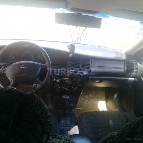 Opel Vectra 1996, 250,000 km - 1.8 l - Bakı