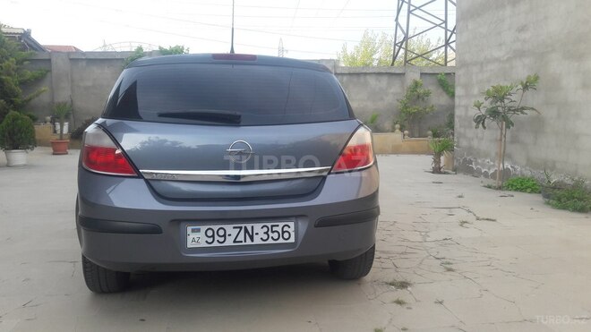 Opel Astra 2004, 176,000 km - 1.4 л - Bakı