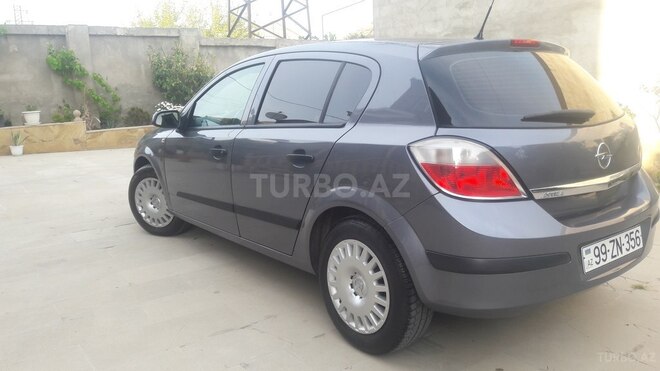 Opel Astra 2004, 176,000 km - 1.4 л - Bakı