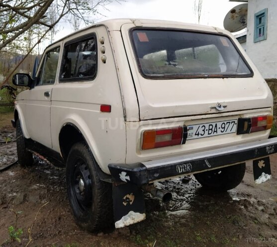 LADA (VAZ) Niva 1985, 300,715 km - 1.6 l - Lerik