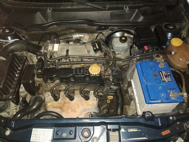 Opel Astra 2002, 212,000 km - 1.6 l - Bakı