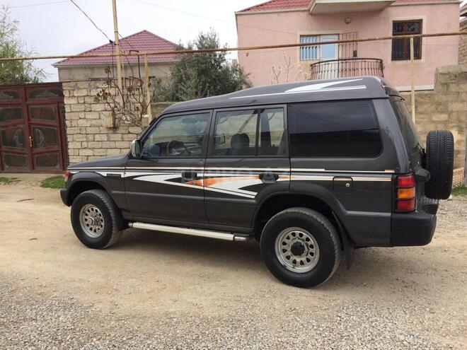 Mitsubishi Pajero 1996, 400,000 km - 2.8 l - Bakı