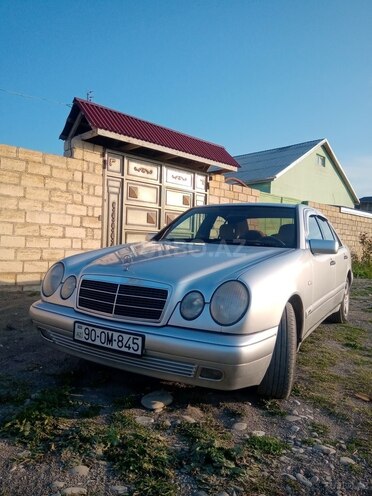 Mercedes E 200 1997, 430,000 km - 2.0 l - Sumqayıt