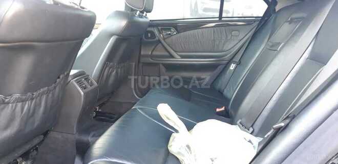 Mercedes E 320 2001, 260,000 km - 3.2 l - Salyan