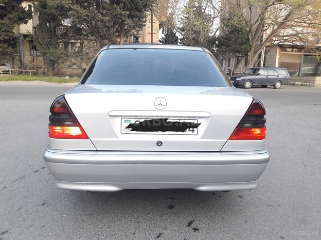 Mercedes C 220 1999, 364,000 km - 2.2 l - Bakı