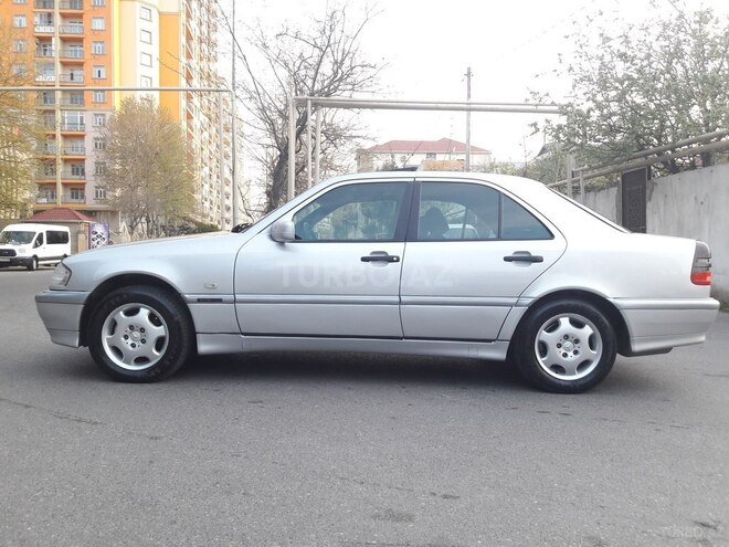 Mercedes C 220 1999, 364,000 km - 2.2 l - Bakı