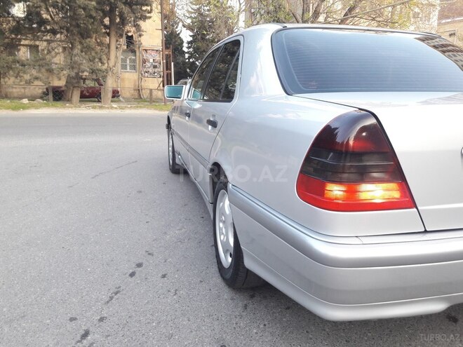 Mercedes C 220 1999, 364,000 km - 2.2 l - Bakı