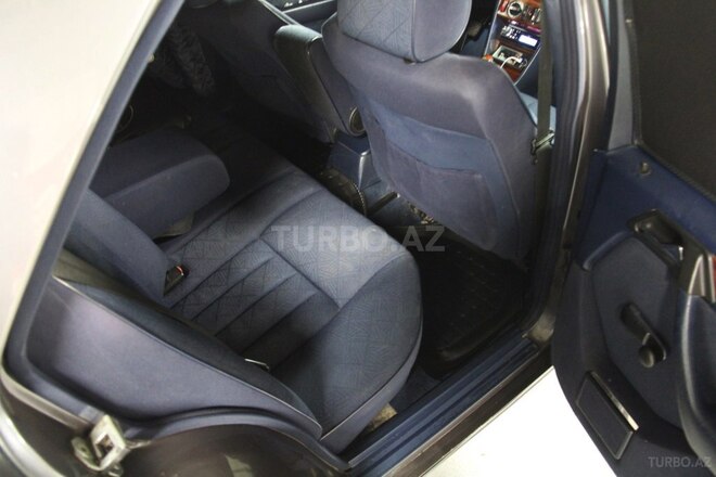 Mercedes E 200 1994, 380,124 km - 2.0 l - Bakı