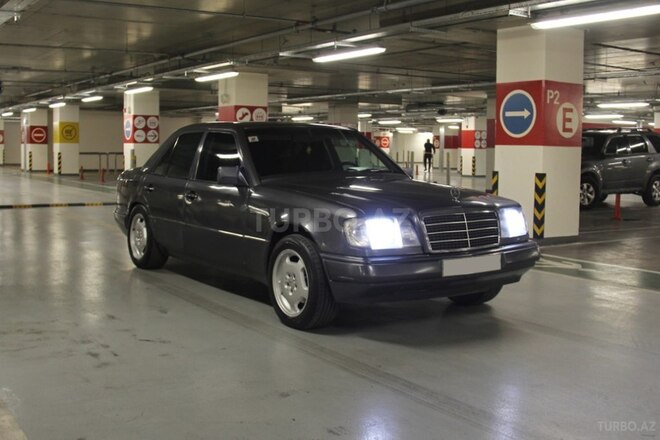 Mercedes E 200 1994, 380,124 km - 2.0 l - Bakı