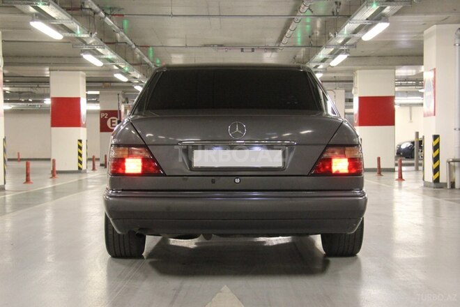 Mercedes E 200 1994, 380,124 km - 2.0 l - Bakı