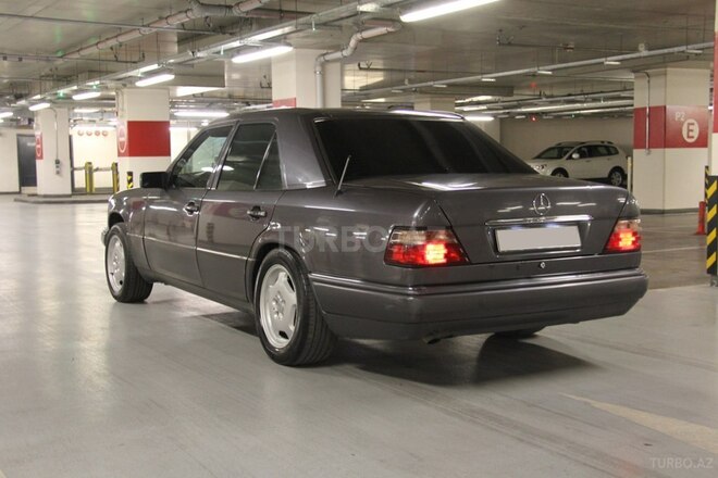 Mercedes E 200 1994, 380,124 km - 2.0 l - Bakı