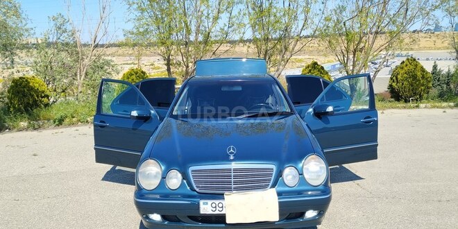 Mercedes E 220 1999, 281,000 km - 2.2 л - Bakı