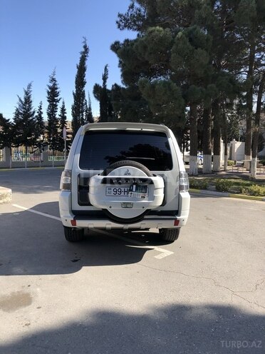 Mitsubishi Pajero 2010, 116,000 km - 3.5 l - Sumqayıt