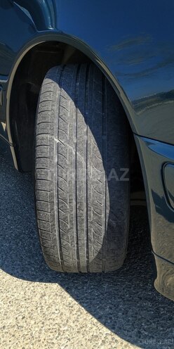 Mercedes E 220 1999, 281,000 km - 2.2 л - Bakı