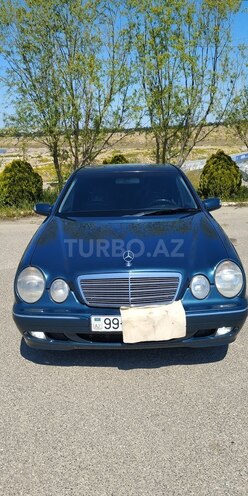 Mercedes E 220 1999, 281,000 km - 2.2 л - Bakı