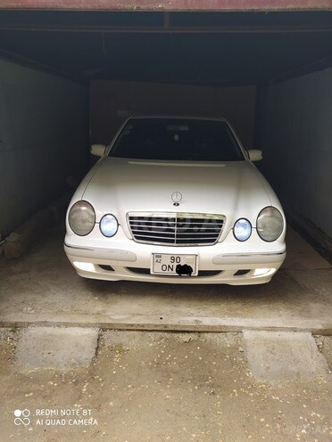 Mercedes E 240 2001, 142,000 km - 2.6 l - Bakı