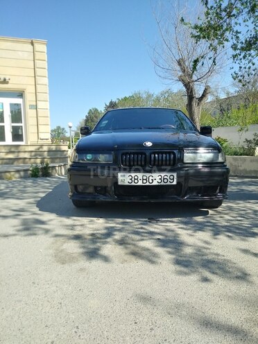 BMW 320 1994, 156,000 km - 2.0 l - Sumqayıt