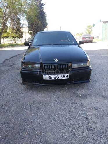 BMW 320 1994, 156,000 km - 2.0 l - Sumqayıt