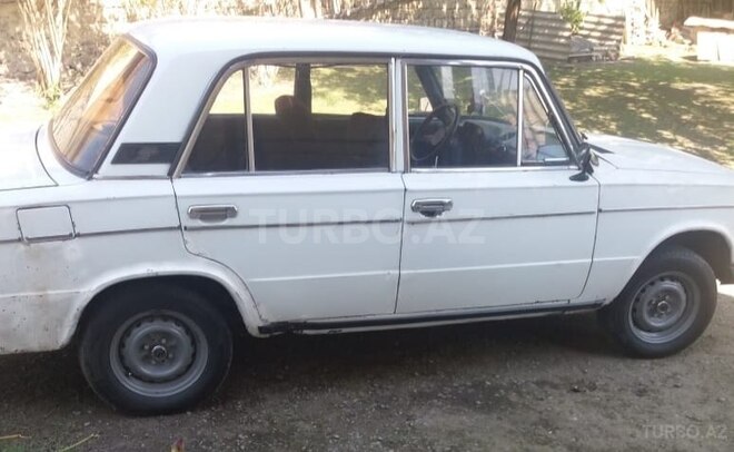 LADA (VAZ) 2106 1982, 111,000 km - 1.6 l - Qax