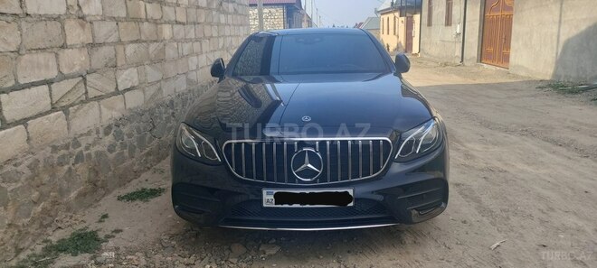 Mercedes E 220 2019, 29,000 km - 2.2 л - Şəmkir